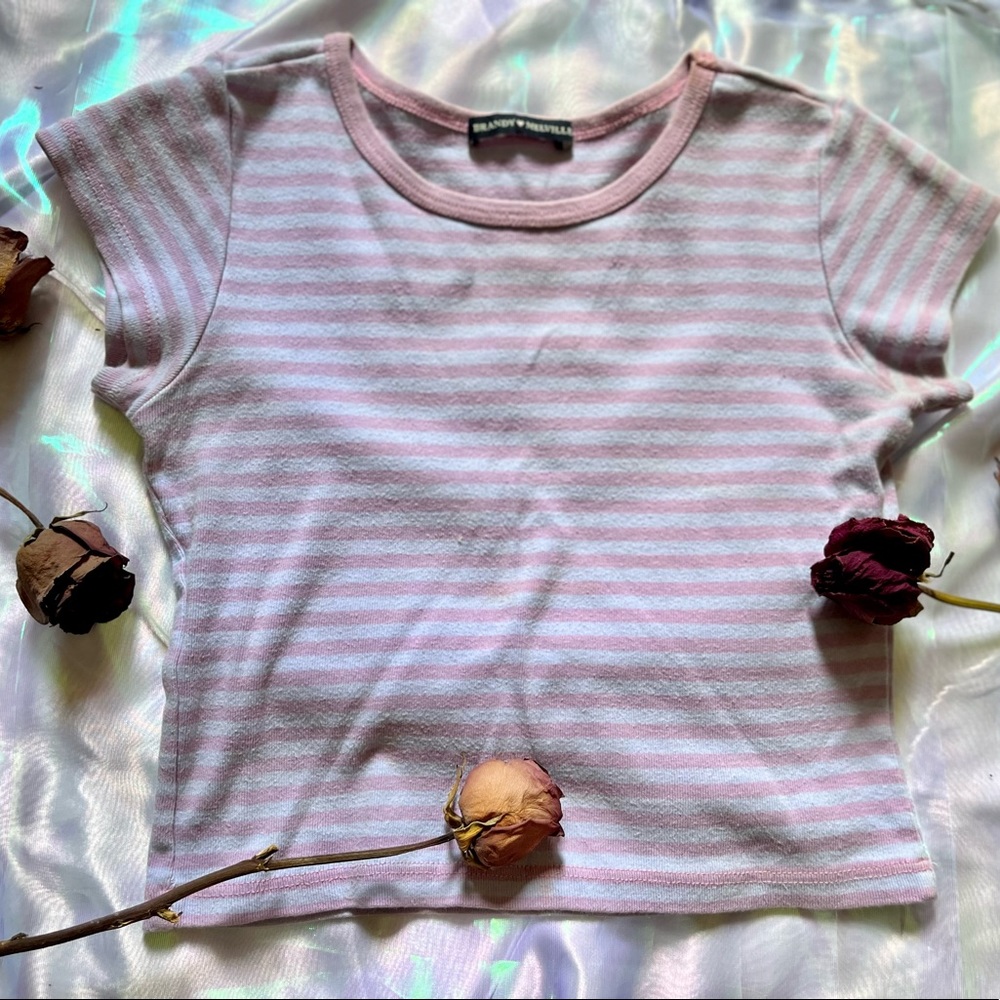 Brandy Melville baby tee
